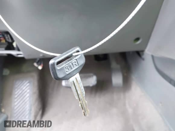 2003 Hyundai Santa Fe GLS с VIN KM8SC13D13U355367, выставлен на аукционе IAAI как лот 41546619 с пробегом 167 288 миль миль и . История ставок и продаж доступна на DreamBid. Изображение 11.