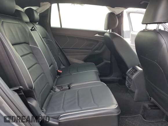 ✅ 2022 Volkswagen Tiguan SEL R-Line • VIN: 3VV4B7AX8NM012922 • Lot: 84421575. Listed on Copart with 51,593 mi. Free auction sales archive from the USA and detailed vehicle history report at DreamBid. Image 11.