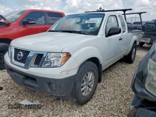 ✅ 2021 Nissan Frontier S • VIN: 1N6ED0CE6MN715341 • Лот: 64454915. Опубликован ранее на Copart с пробегом 45 761 миль. Бесплатный доступ к архиву аукционных продаж из США и подробный отчёт об истории автомобиля на DreamBid. Изображение 1.