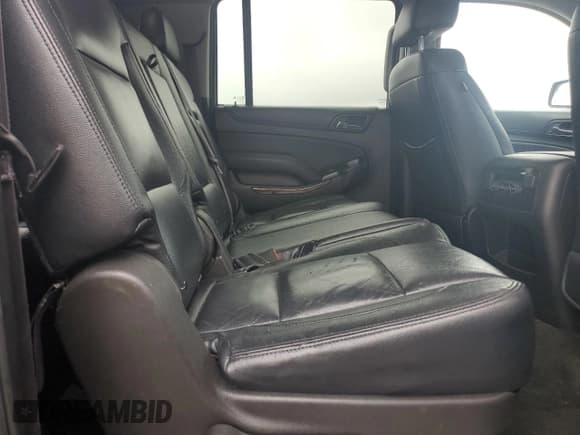 ✅ 2017 Chevrolet Suburban LS • VIN: 1GNSCGKC1HR202697 • Lot: 56337115. Listed on Copart with 176,323 mi. Free auction sales archive from the USA and detailed vehicle history report at DreamBid. Image 10.