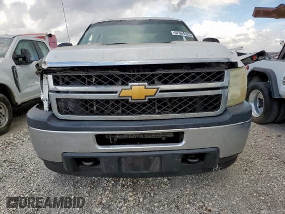 ✅ 2013 Chevrolet Silverado 2500HD Work Truck • VIN: 1GB2CVCG6DZ146026 • Лот: 92304325. Опубликован ранее на Copart с пробегом Не указан. Бесплатный доступ к архиву аукционных продаж из США и подробный отчёт об истории автомобиля на DreamBid. Изображение 5.