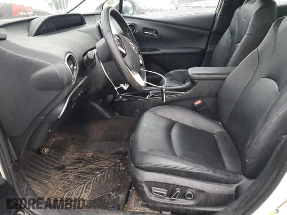 ✅ 2017 Toyota Prius Plus • VIN: JTDKARFP9H3052395 • Lot: 93117175. Wystawiony na Copart z przebiegiem 105 778 mil. Bezpłatny archiwum sprzedaży aukcyjnych z USA i szczegółowy raport historii pojazdu na DreamBid. Zdjęcie 7.