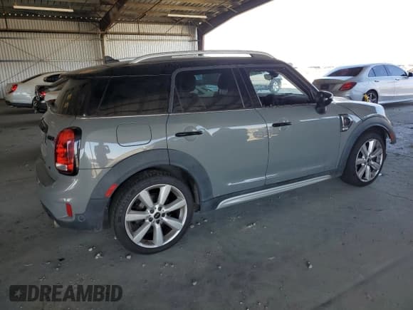 ✅ 2020 MINI Countryman Cooper S • VIN: WMZYW7C04L3L52166 • Lot: 71235145. Listed on Copart with 104,887 mi. Free auction sales archive from the USA and detailed vehicle history report at DreamBid. Image 3.