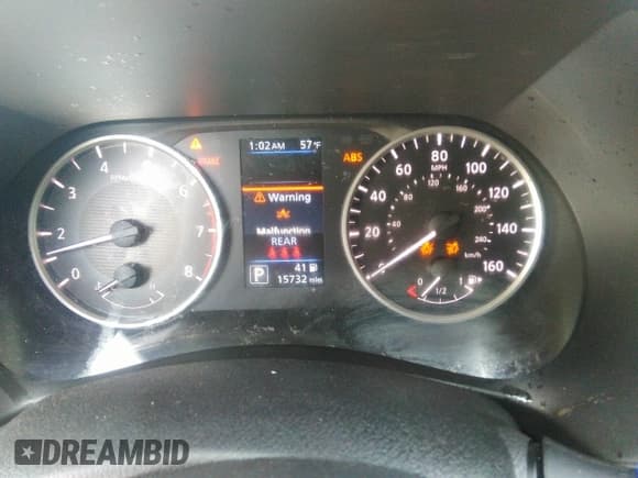 ✅ 2024 Nissan Sentra S • VIN: 3N1AB8BV6RY290448 • Lot: 41876616. Listed on IAAI with 15,732 mi. Free auction sales archive from the USA and detailed vehicle history report at DreamBid. Image 7.