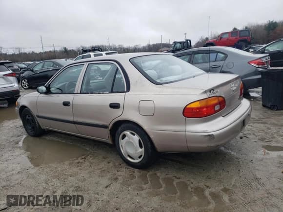 ✅ 2001 Chevrolet Prizm • VIN: 1Y1SK52891Z423364 • Лот: 85644824. Опубликован ранее на Copart с пробегом 146 979 миль. Бесплатный доступ к архиву аукционных продаж из США и подробный отчёт об истории автомобиля на DreamBid. Изображение 2.