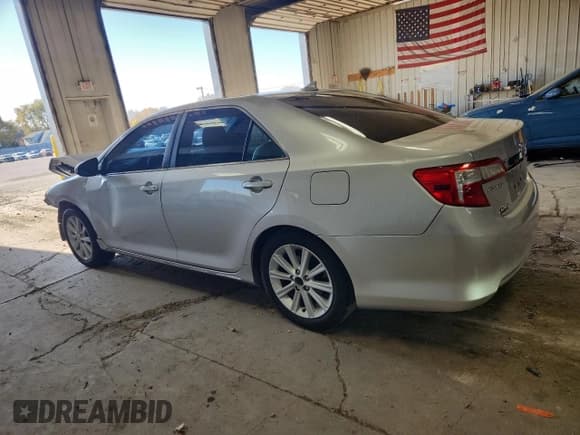 ✅ 2012 Toyota Camry SE • VIN: 4T1BK1FK4CU510183 • Лот: 93044945. Опубликован ранее на Copart с пробегом 129 380 миль. Бесплатный доступ к архиву аукционных продаж из США и подробный отчёт об истории автомобиля на DreamBid. Изображение 2.