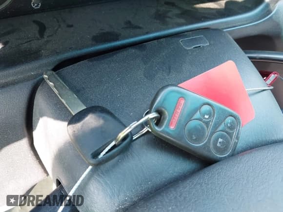 ✅ 2004 Honda Odyssey EX-L • VIN: 5FNRL18924B078634 • Lot: 43310529. Listed on IAAI with 249,022 mi. Free auction sales archive from the USA and detailed vehicle history report at DreamBid. Image 11.