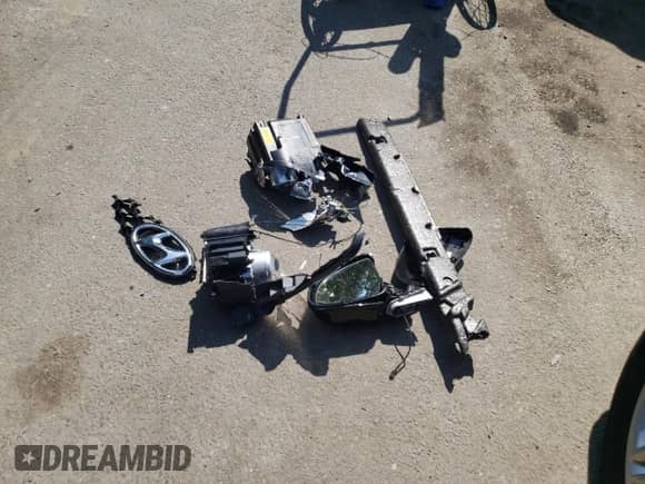 ✅ 2020 Hyundai Kona SE • VIN: KM8K1CAAXLU470365 • Lot: 57678673. Wystawiony na Copart z przebiegiem 8 451 mil mil. Skorzystaj z bezpłatnego archiwum sprzedaży aukcyjnych z USA i zobacz szczegółowy raport historii pojazdu na DreamBid. Zdjęcie 14.