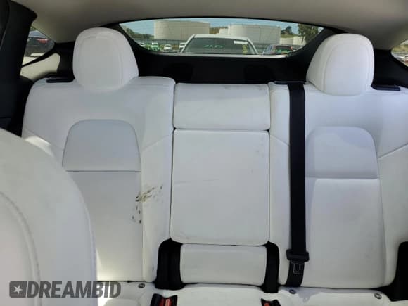 ✅ 2022 Tesla Model Y Performance • VIN: 7SAYGDEF6NF397082 • Lot: 55823435. Listed on Copart with Not provided. Free auction sales archive from the USA and detailed vehicle history report at DreamBid. Image 10.