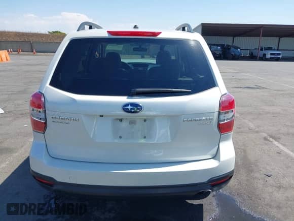 2015 Subaru Forester Premium с VIN JF2SJADC8FG522635, выставлен на аукционе IAAI как лот 43084638 с пробегом 143 389 миль миль и . История ставок и продаж доступна на DreamBid. Изображение 16.