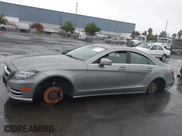 ✅ 2013 Mercedes-Benz CLS 550 • VIN: WDDLJ7DB0DA060218 • Lot: 40945299. Listed on IAAI with 190,379 mi. Free auction sales archive from the USA and detailed vehicle history report at DreamBid. Image 13.