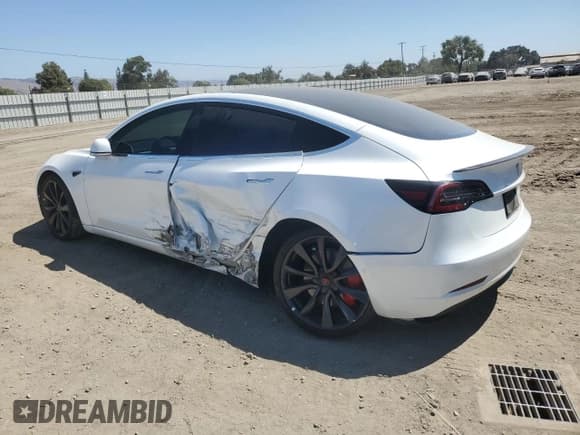 ✅ 2020 Tesla Model 3 Performance • VIN: 5YJ3E1EC2LF791791 • Лот: 70526185. Опубликован ранее на Copart с пробегом 52 281 миль. Бесплатный доступ к архиву аукционных продаж из США и подробный отчёт об истории автомобиля на DreamBid. Изображение 2.