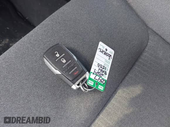 2024 Ram 1500 Big Horn с VIN 1C6RRFFG1RN143096, выставлен на аукционе IAAI как лот 41195191 с пробегом 9 022 миль миль и . История ставок и продаж доступна на DreamBid. Изображение 11.