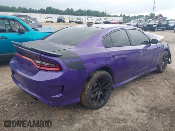 ✅ 2018 Dodge Charger R/T • VIN: 2C3CDXCT4JH290907 • Lot: 42880536. Wystawiony na IAAI z przebiegiem 117 826 mil. Bezpłatny archiwum sprzedaży aukcyjnych z USA i szczegółowy raport historii pojazdu na DreamBid. Zdjęcie 4.