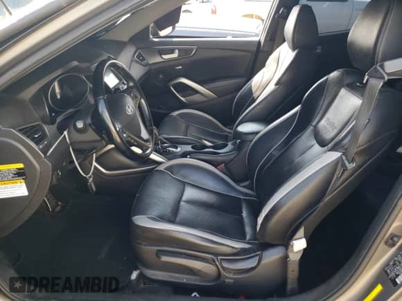 2015 Hyundai Veloster Turbo с VIN KMHTC6AE4FU221955, выставлен на аукционе Copart как лот 68837093 с пробегом 103 482 миль миль и . История ставок и продаж доступна на DreamBid. Изображение 7.