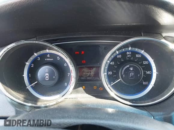 2011 Hyundai Sonata Limited z VIN 5NPEC4AC9BH021612, wystawiony jako IAAI lot #43443541 z przebiegiem 243 919 mil mil oraz . Historia ofert i sprzedaży dostępna na DreamBid. Obrazek 7.