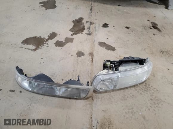 ✅ 2000 Chevrolet Silverado 1500 • VIN: 1GCEK19T6YZ356947 • Лот: 90831945. Опубликован ранее на Copart с пробегом 372 105 миль. Бесплатный доступ к архиву аукционных продаж из США и подробный отчёт об истории автомобиля на DreamBid. Изображение 12.