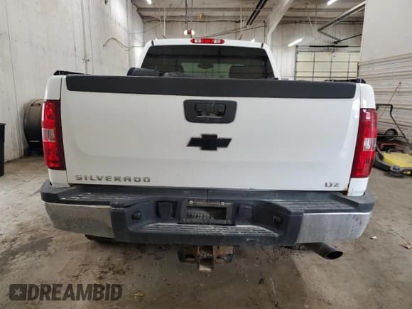✅ 2011 Chevrolet Silverado 2500HD LTZ • VIN: 1GC2KYCG4BZ389881 • Lot: 51113625. Listed on Copart with 181,452 mi. Free auction sales archive from the USA and detailed vehicle history report at DreamBid. Image 6.
