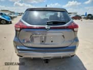 ✅ 2022 Nissan Kicks S • VIN: 3N1CP5BV8NL478145 • Lot: 61074325. Wystawiony na Copart z przebiegiem 52 697 mil. Bezpłatny archiwum sprzedaży aukcyjnych z USA i szczegółowy raport historii pojazdu na DreamBid. Zdjęcie 6.