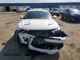 2024 Dodge Hornet R/T z VIN ZACPDFCW7R3A35610, wystawiony jako Copart lot #62335405 z przebiegiem 21 000 mil mil oraz Czysty tytuł • Clean title. Historia ofert i sprzedaży dostępna na DreamBid. Obrazek 5.