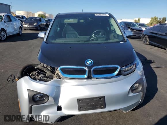 ✅ 2014 BMW i3 • VIN: WBY1Z4C55EV276837 • Лот: 85408225. Опубликован ранее на Copart с пробегом 77 133 миль. Бесплатный доступ к архиву аукционных продаж из США и подробный отчёт об истории автомобиля на DreamBid. Изображение 5.