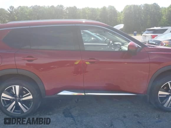 ✅ 2023 Nissan Rogue Platinum • VIN: JN8BT3DD1PW311611 • Lot: 42311175. Wystawiony na IAAI z przebiegiem 30 261 mil. Bezpłatny archiwum sprzedaży aukcyjnych z USA i szczegółowy raport historii pojazdu na DreamBid. Zdjęcie 13.