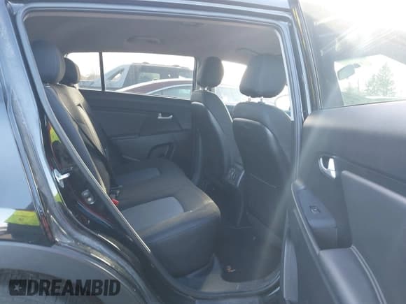 ✅ 2016 Kia Sportage LX • VIN: KNDPBCAC5G7862974 • Lot: 43666967. Listed on IAAI with 97,065 mi. Free auction sales archive from the USA and detailed vehicle history report at DreamBid. Image 8.