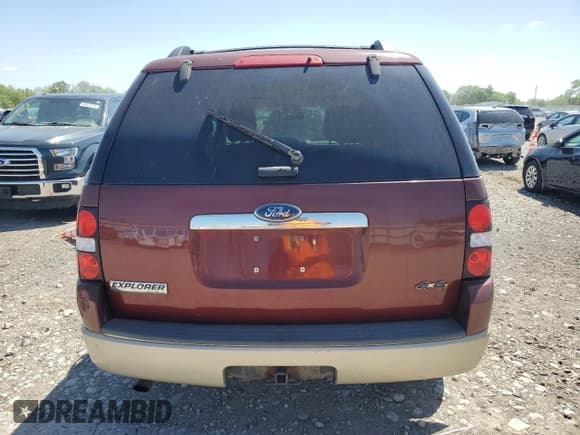 ✅ 2010 Ford Explorer Eddie Bauer • VIN: 1FMEU7EE3AUA40960 • Lot: 53076935. Wystawiony na Copart z przebiegiem 241 880 mil. Bezpłatny archiwum sprzedaży aukcyjnych z USA i szczegółowy raport historii pojazdu na DreamBid. Zdjęcie 6.