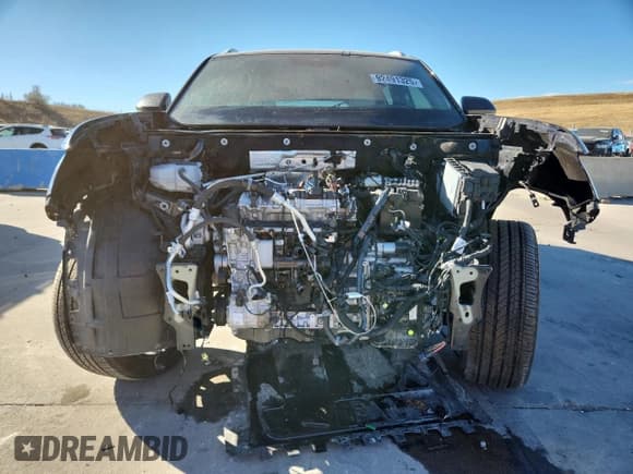 ✅ 2025 Volkswagen Atlas SEL Premium R-Line • VIN: 1V2FE2CA2SC202561 • Lot: 92491325. Wystawiony na Copart z przebiegiem 6 905 mil. Bezpłatny archiwum sprzedaży aukcyjnych z USA i szczegółowy raport historii pojazdu na DreamBid. Zdjęcie 5.