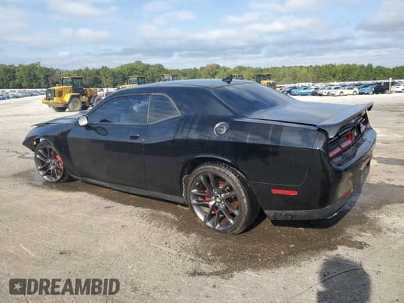 2021 Dodge Challenger R/T Scat Pack Widebody z VIN 2C3CDZFJ7MH603202, wystawiony jako Copart lot #83843565 z przebiegiem 49 561 mil mil oraz Czysty tytuł • Clean title. Historia ofert i sprzedaży dostępna na DreamBid. Obrazek 2.