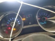 ✅ 2014 Ford Mustang V6 • VIN: 1ZVBP8AM3E5283327 • Лот: 87297405. Опубликован ранее на Copart с пробегом 213 594 миль. Бесплатный доступ к архиву аукционных продаж из США и подробный отчёт об истории автомобиля на DreamBid. Изображение 9.