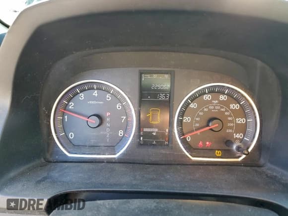 ✅ 2008 Honda CR-V LX • VIN: JHLRE48388C082460 • Lot: 92708245. Wystawiony na Copart z przebiegiem 229 062 mil. Bezpłatny archiwum sprzedaży aukcyjnych z USA i szczegółowy raport historii pojazdu na DreamBid. Zdjęcie 9.