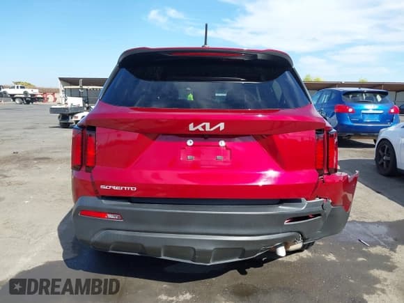 ✅ 2023 Kia Sorento LX • VIN: 5XYRG4LC9PG202128 • Lot: 43259200. Wystawiony na IAAI z przebiegiem 44 038 mil. Bezpłatny archiwum sprzedaży aukcyjnych z USA i szczegółowy raport historii pojazdu na DreamBid. Zdjęcie 16.