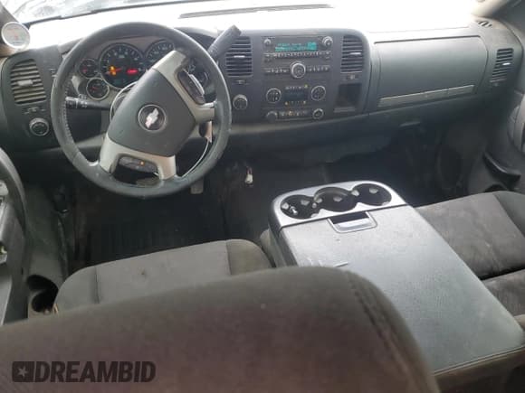 ✅ 2012 Chevrolet Silverado 2500HD LT • VIN: 1GC1KXC84CF208926 • Lot: 47636585. Wystawiony na Copart z przebiegiem 270 038 mil. Bezpłatny archiwum sprzedaży aukcyjnych z USA i szczegółowy raport historii pojazdu na DreamBid. Zdjęcie 8.