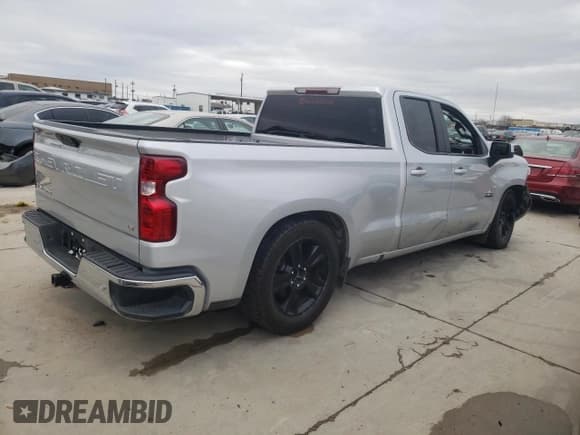 ✅ 2020 Chevrolet Silverado 1500 LT • VIN: 1GCRWCED6LZ380464 • Lot: 69937074. Wystawiony na Copart z przebiegiem Nie podano. Bezpłatny archiwum sprzedaży aukcyjnych z USA i szczegółowy raport historii pojazdu na DreamBid. Zdjęcie 3.