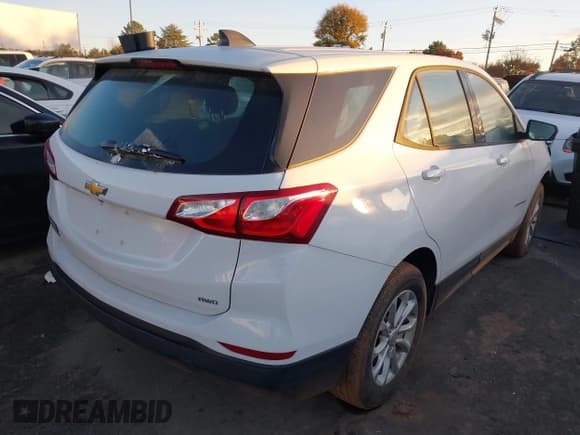 ✅ 2019 Chevrolet Equinox LS • VIN: 3GNAXSEV9KS629775 • Лот: 43674007. Опубликован ранее на IAAI с пробегом Не указан. Бесплатный доступ к архиву аукционных продаж из США и подробный отчёт об истории автомобиля на DreamBid. Изображение 4.
