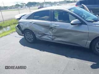 2024 Hyundai Elantra SEL with VIN KMHLM4DG0RU832858, listed as a IAAI auction lot 43229755 with 11,058 mi miles and . Bid and sale history available at DreamBid. Image 6.