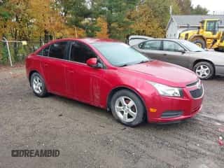 2013 Chevrolet Cruze 1LT z VIN 1G1PC5SB5D7319028, wystawiony jako IAAI lot #43590172 z przebiegiem 169 646 mil mil oraz . Historia ofert i sprzedaży dostępna na DreamBid. Obrazek 1.