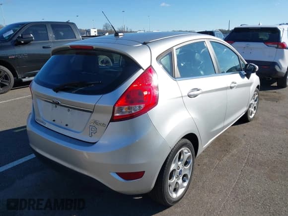 ✅ 2013 Ford Fiesta Titanium • VIN: 3FADP4FJXDM218086 • Лот: 43779920. Опубликован ранее на IAAI с пробегом 134 084 миль. Бесплатный доступ к архиву аукционных продаж из США и подробный отчёт об истории автомобиля на DreamBid. Изображение 4.