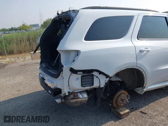 ✅ 2022 Dodge Durango GT Plus • VIN: 1C4RDJDG4NC202368 • Lot: 42743492. Wystawiony na IAAI z przebiegiem Nie podano. Bezpłatny archiwum sprzedaży aukcyjnych z USA i szczegółowy raport historii pojazdu na DreamBid. Zdjęcie 18.