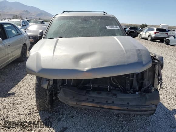 ✅ 2009 Chevrolet Suburban 2LT • VIN: 1GNFK26339R240189 • Lot: 69090664. Wystawiony na Copart z przebiegiem 217 604 mil. Bezpłatny archiwum sprzedaży aukcyjnych z USA i szczegółowy raport historii pojazdu na DreamBid. Zdjęcie 5.