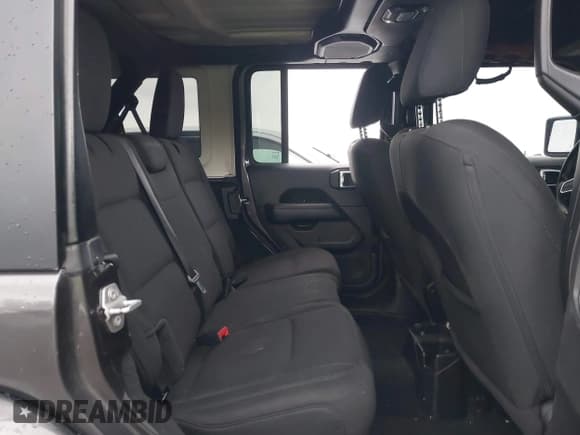 ✅ 2020 Jeep Wrangler Unlimited Sahara Altitude • VIN: 1C4HJXEN3LW203429 • Lot: 43716006. Listed on IAAI with 95,610 mi. Free auction sales archive from the USA and detailed vehicle history report at DreamBid. Image 8.