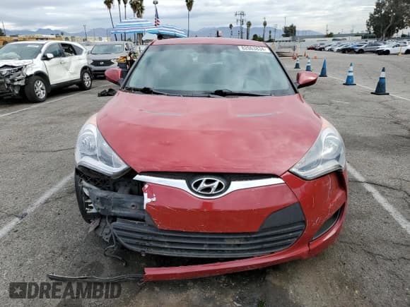 ✅ 2013 Hyundai Veloster w/Gray Int • VIN: KMHTC6ADXDU086355 • Lot: 82063834. Wystawiony na Copart z przebiegiem 95 903 mil. Bezpłatny archiwum sprzedaży aukcyjnych z USA i szczegółowy raport historii pojazdu na DreamBid. Zdjęcie 5.