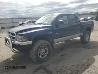 ✅ 2002 Dodge Dakota SLT • VIN: 1B7HG48N32S514521 • Lot: 48030635. Wystawiony na Copart z przebiegiem 321 011 mil. Bezpłatny archiwum sprzedaży aukcyjnych z USA i szczegółowy raport historii pojazdu na DreamBid. Zdjęcie 1.