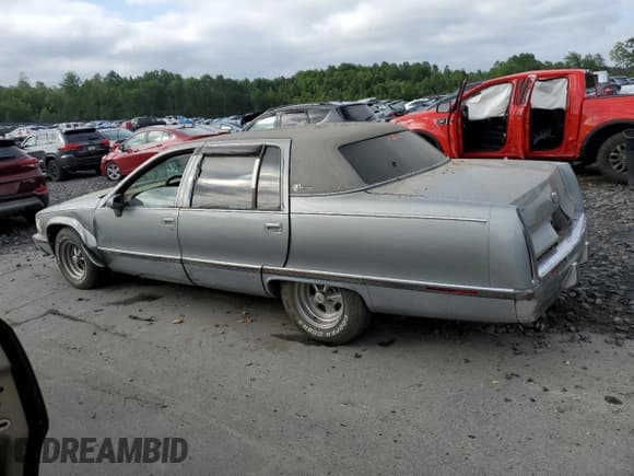 ✅ 1994 Cadillac Fleetwood • VIN: 1G6DW52PXRR717346 • Лот: 65734905. Опубликован ранее на Copart с пробегом 112 149 миль. Бесплатный доступ к архиву аукционных продаж из США и подробный отчёт об истории автомобиля на DreamBid. Изображение 2.