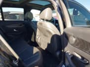 ✅ 2018 Mercedes-Benz GLC 300 • VIN: WDC0G4JB7JV059080 • Lot: 43679165. Wystawiony na IAAI z przebiegiem 30 709 mil. Bezpłatny archiwum sprzedaży aukcyjnych z USA i szczegółowy raport historii pojazdu na DreamBid. Zdjęcie 8.