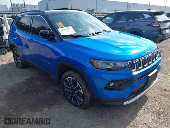 ✅ 2024 Jeep Compass Limited • VIN: 3C4NJDCN6RT586902 • Lot: 42472236. Wystawiony na IAAI z przebiegiem 15 693 mil. Bezpłatny archiwum sprzedaży aukcyjnych z USA i szczegółowy raport historii pojazdu na DreamBid. Zdjęcie 1.