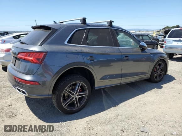 ✅ 2018 Audi SQ5 Premium Plus • VIN: WA1A4AFY6J2111003 • Lot: 57989665. Listed on Copart with 132,383 mi. Free auction sales archive from the USA and detailed vehicle history report at DreamBid. Image 3.