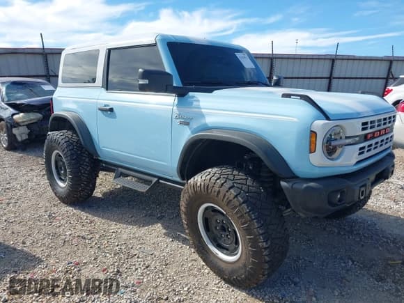 ✅ 2024 Ford Bronco Heritage Limited Edition • VIN: 1FMDE4EP4RLA63416 • Lot: 43425932. Listed on IAAI with 13,941 mi. Free auction sales archive from the USA and detailed vehicle history report at DreamBid. Image 1.