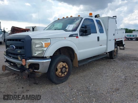 ✅ 2014 Ford F-350 Lariat • VIN: 1FT7X3B61EEA23424 • Lot: 42034586. Listed on IAAI with 205,394 mi. Free auction sales archive from the USA and detailed vehicle history report at DreamBid. Image 17.